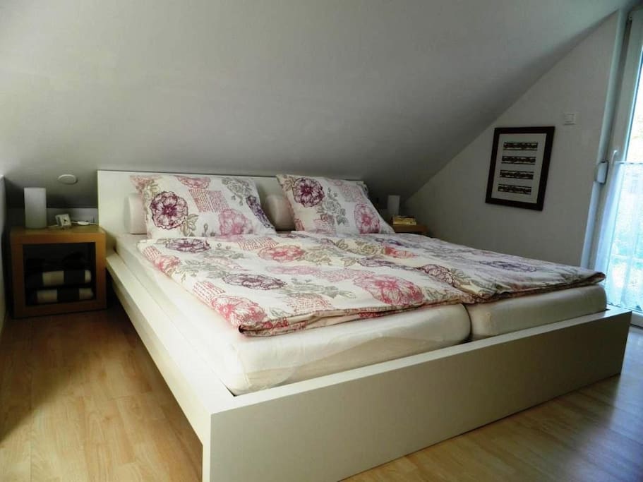 Doppelbett 1,80 x 2,00m