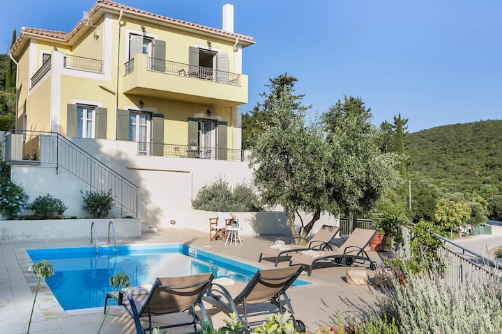 Villa Isalos