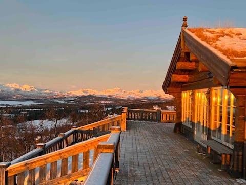 Great cabin with amazing views of Jotunheimen
