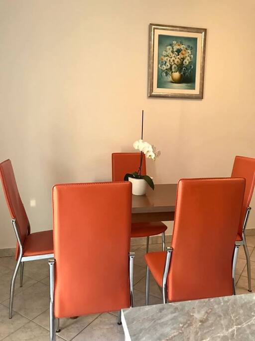dinning room with AC