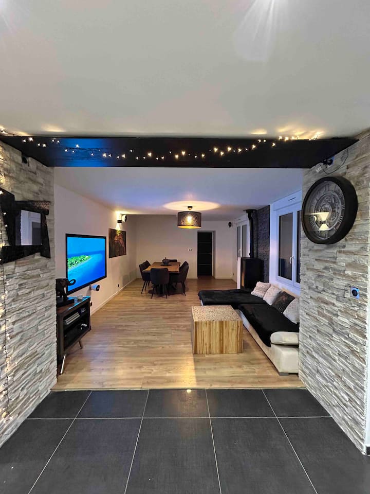 Maison Avec Jacuzzi Intérieur Privatif - Montauban-de-Bretagne