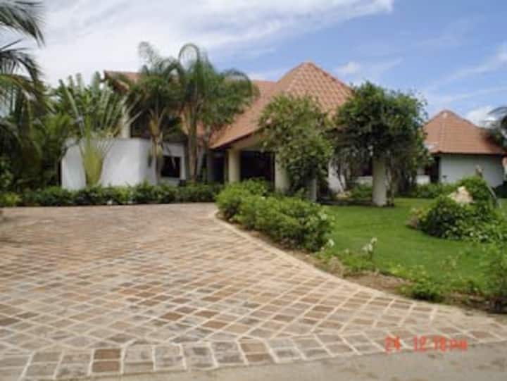 Wonderful villa in Casa de Campo Villas for Rent in La Romana, La