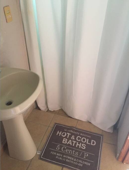 Todos los cuartos con baño