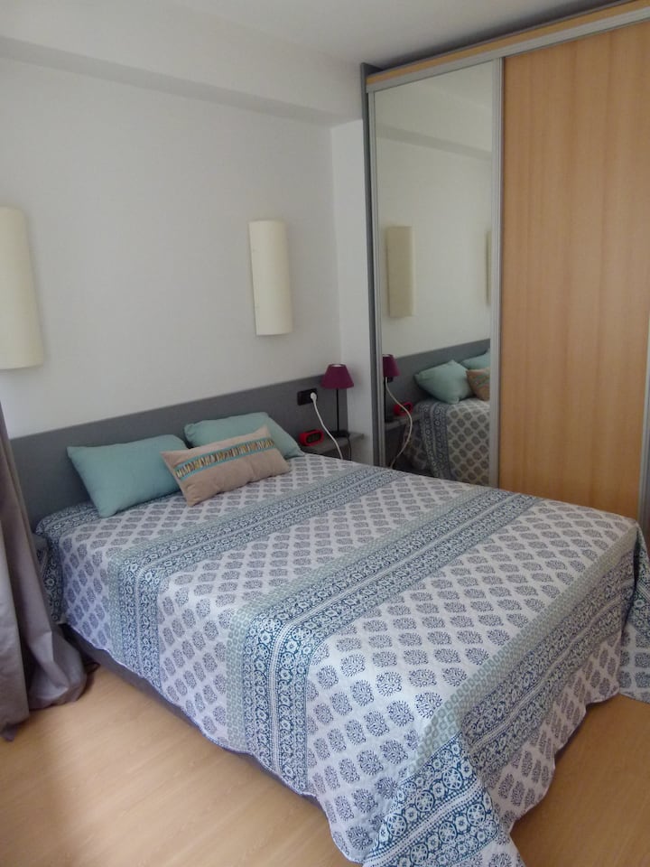 ห้องนอนผู้ปกครอง