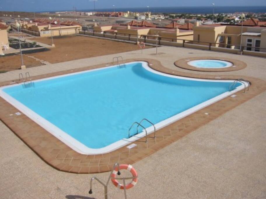 PISCINA COMUNITARIA