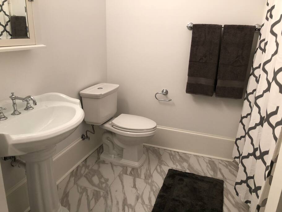Master en suite bathroom.