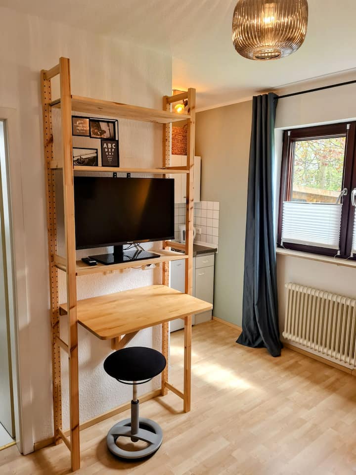 1-bedroom Apartment, Perfect For Solo-traveller - Frankfurt
