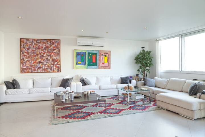 bestluxuryflat4kingroomsupto13 gallery image 2