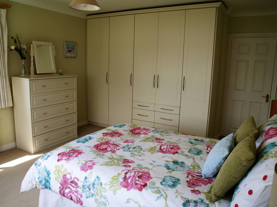 Deluxe Bedroom