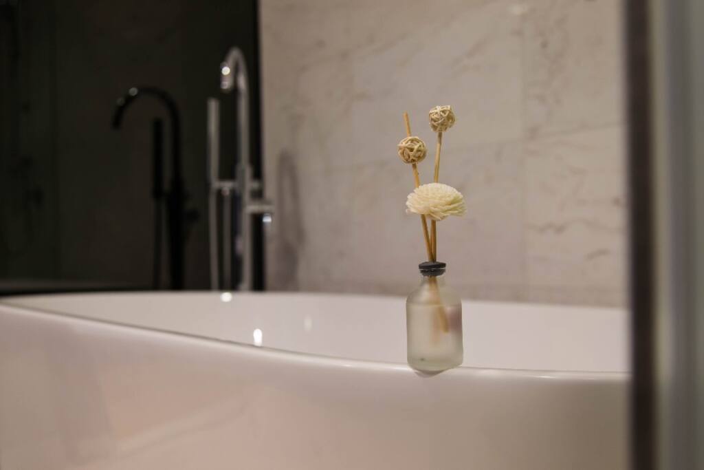 Bath Tub