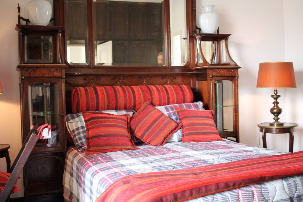 Cama