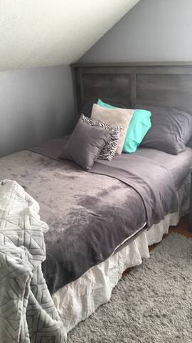 Cute furnished room