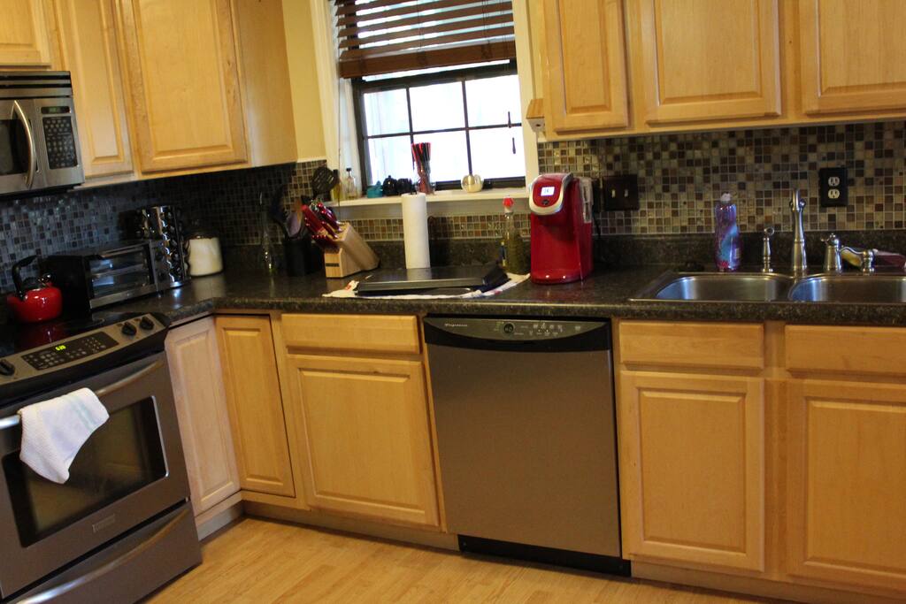 Full Kitchen