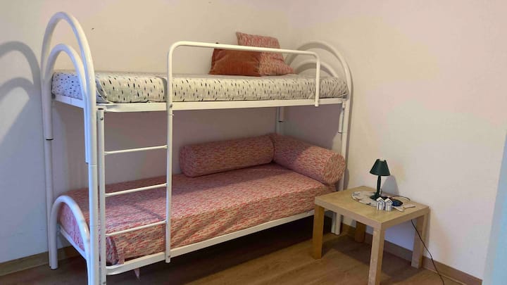Dhomë gjumi 2
