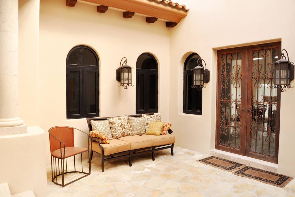 Casa Verde Foyer