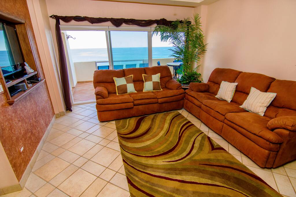 Couch,Furniture,Hardwood,Indoors,Room