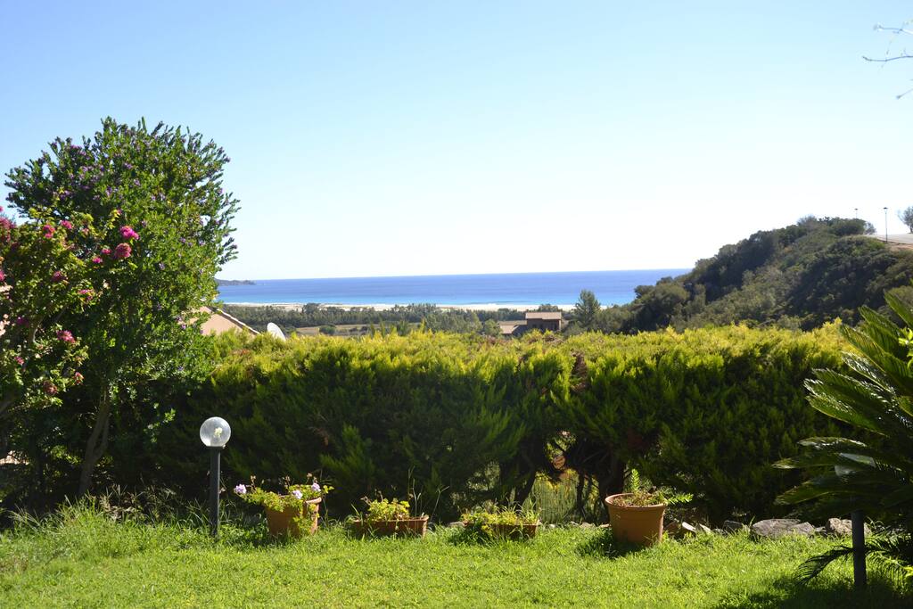 giardino e vista dal patio