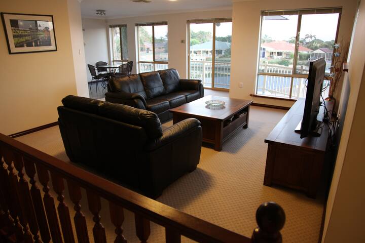 Canals Retreat gallery image 5