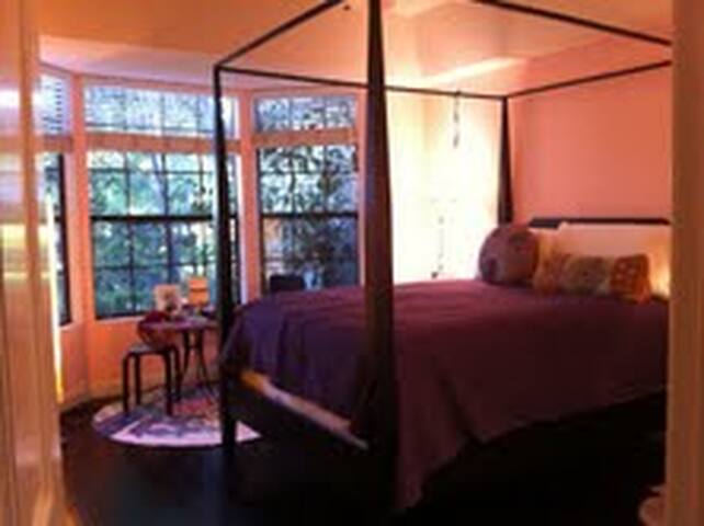 One Bedroom/ bathroom