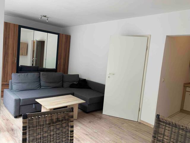 Zwischen Chemnitz und Dresden, 4 Parteien Haus