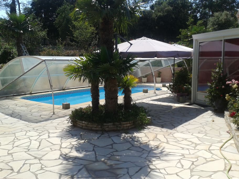 piscine à disposition