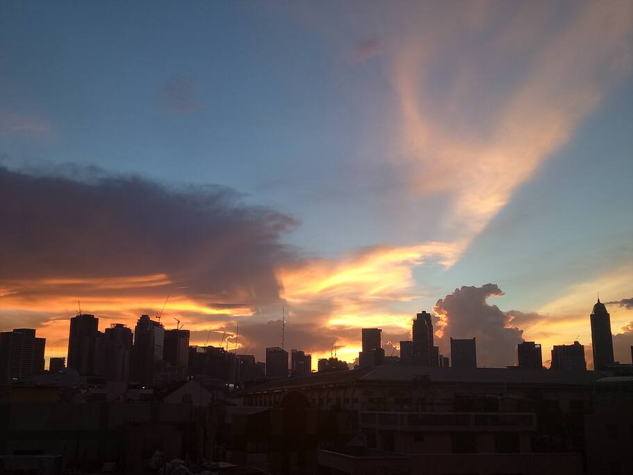 Sunset view from our common area (kitchen) over looking Taguig Bonifacio Global City (BGC)
