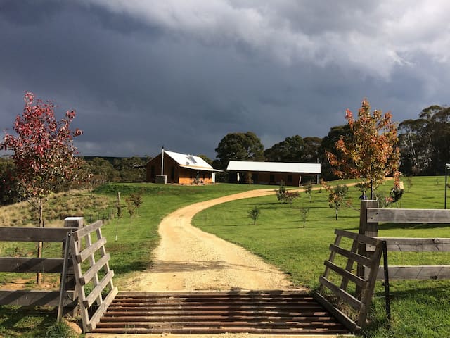 "Home Farm Cabin" A breath of fresh mountain air