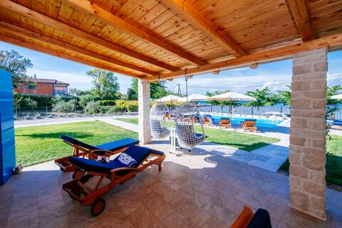 Dalmatian Pearls Deluxe Homes by the sea - Duzac