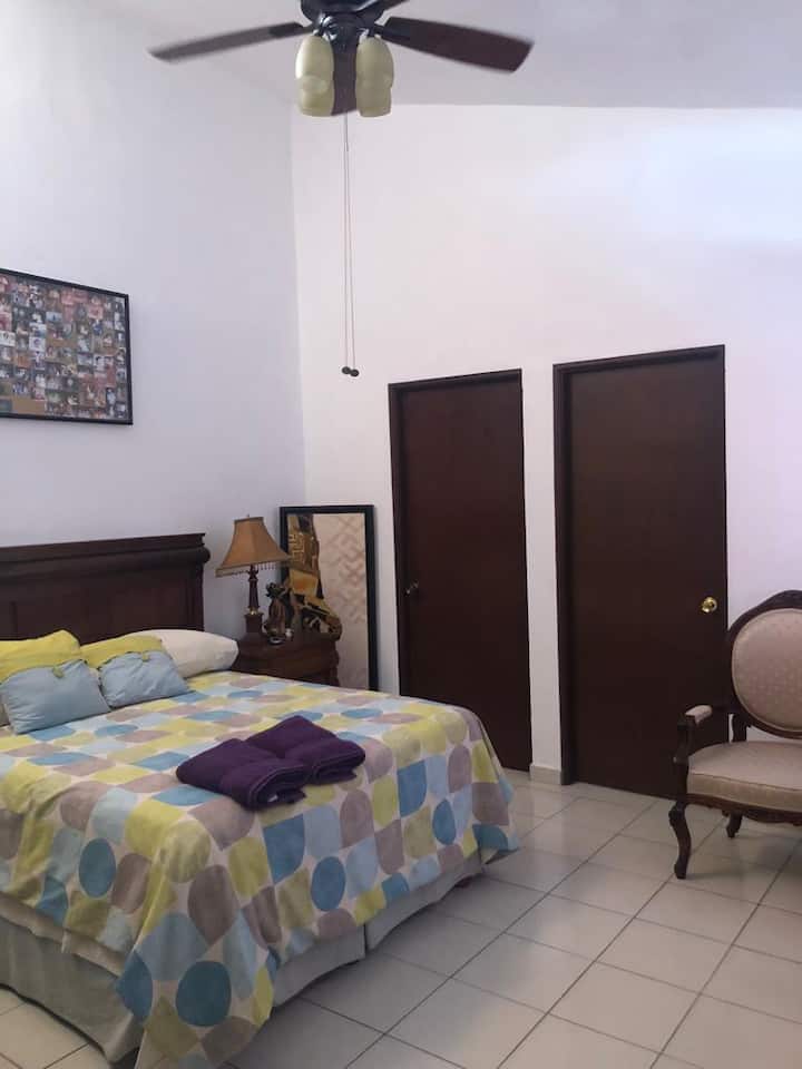 01 Cama matrimonial