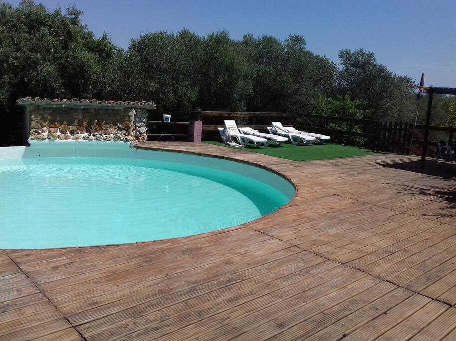 GRAN PISCINA PRIVADA