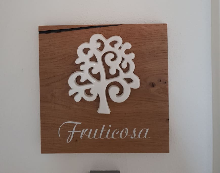 Fruticosa room