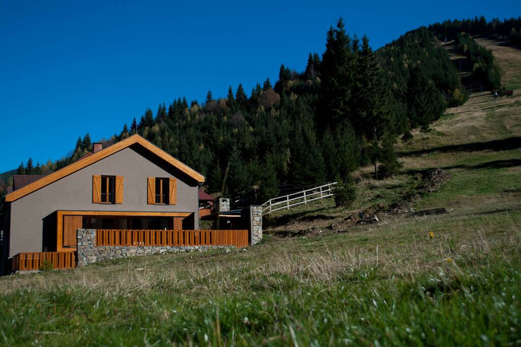 Vacation Rentals, Homes, Experiences & Places - Airbnb