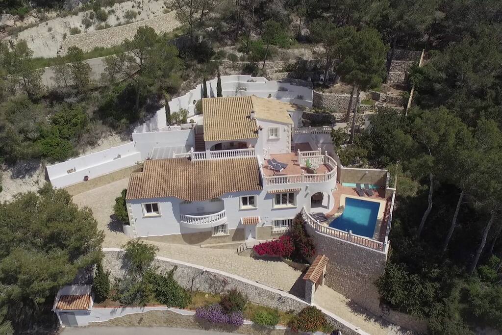 The complete villa