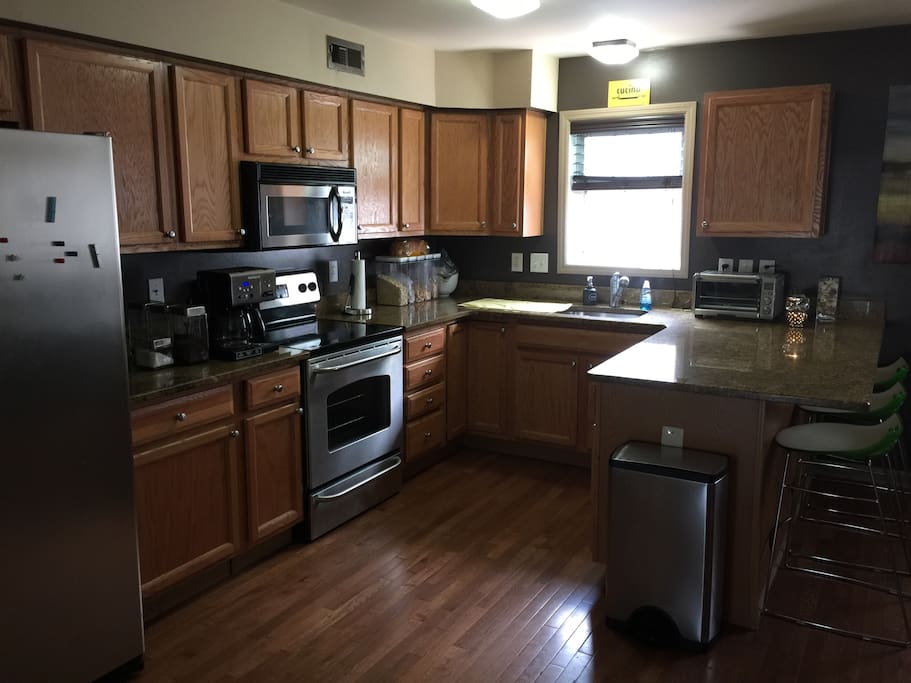 Fully upgraded Kitchen and Fully Equipped