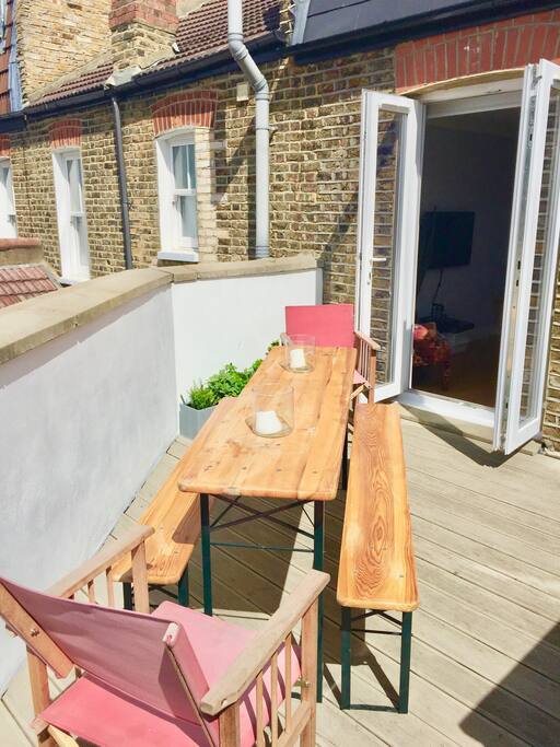 Private Roof Terrace with BBQ