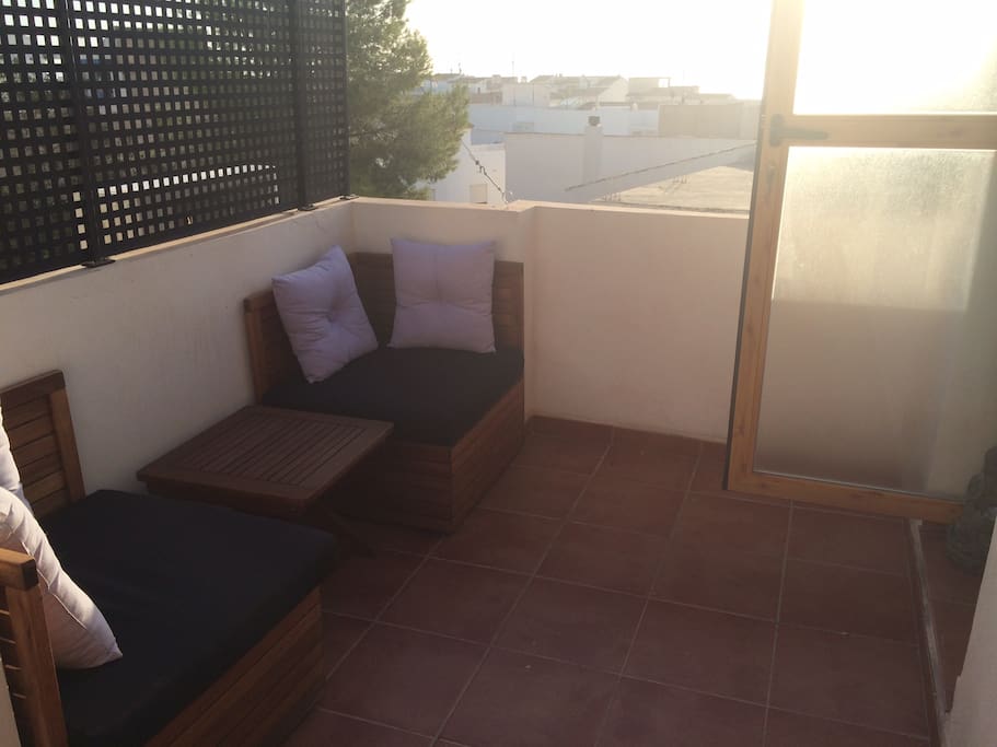 Terrace with sea & Old Town views