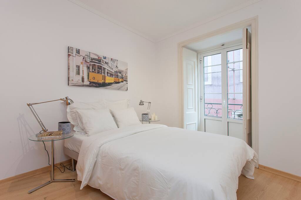 Bedroom with double bed
