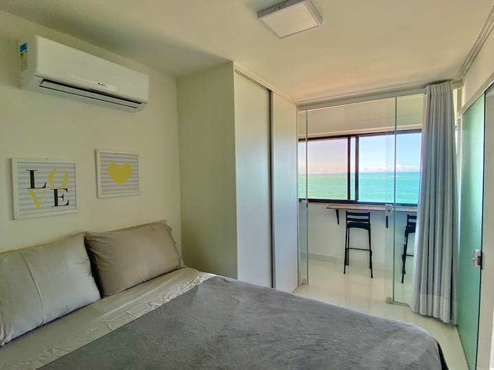 Habitación doble con aire acondicionado, armario y hermosas vistas al mar 