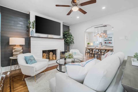 RENOVATED, BEACH BLOCK, WALK TO EVERYTHING!