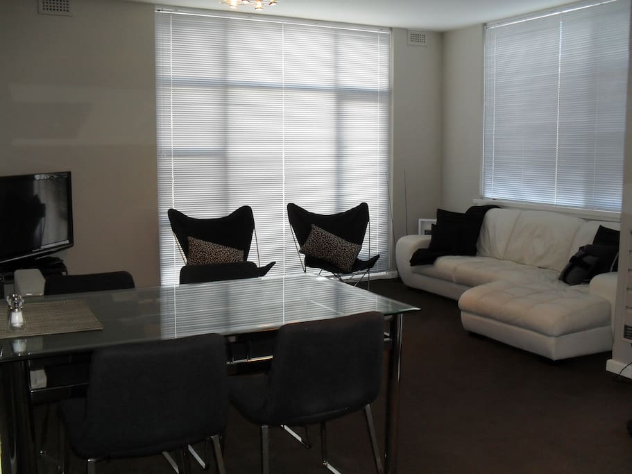 Roomy uncluttered lounge dining