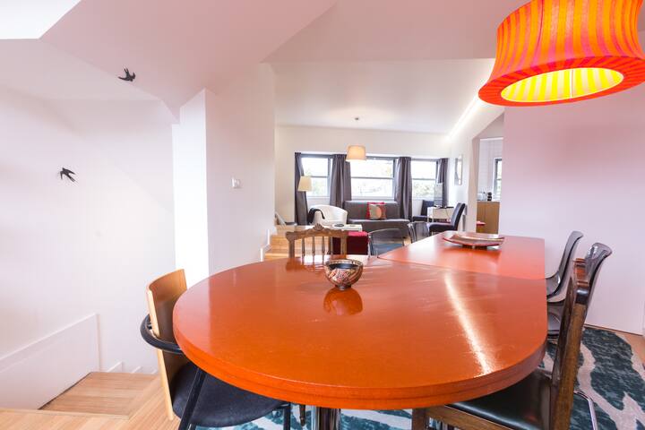 Friends & Family House 2 gallery image 5