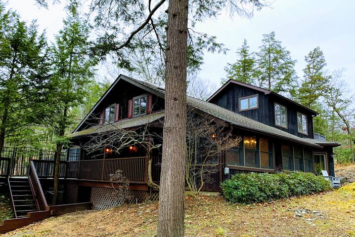 Cascada & NewVida managed Airbnb listing 1