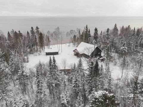 SUPERIOR RETREAT!  New cottage on Lake Superior .