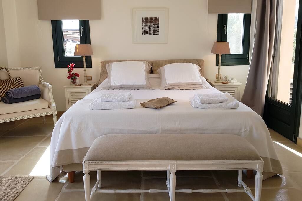 American style bed