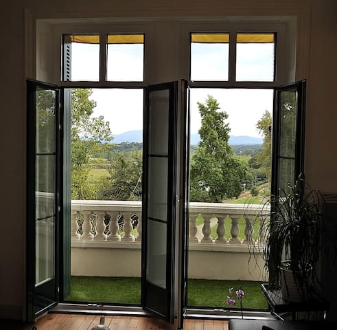 Guest favorite listing in Bayonne