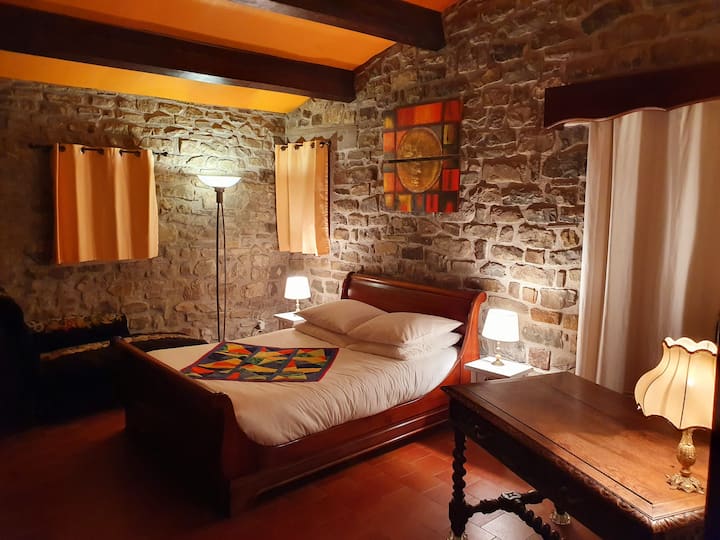 საძინებელი 1