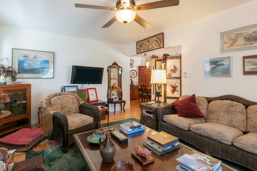 Living room looking toward dining area