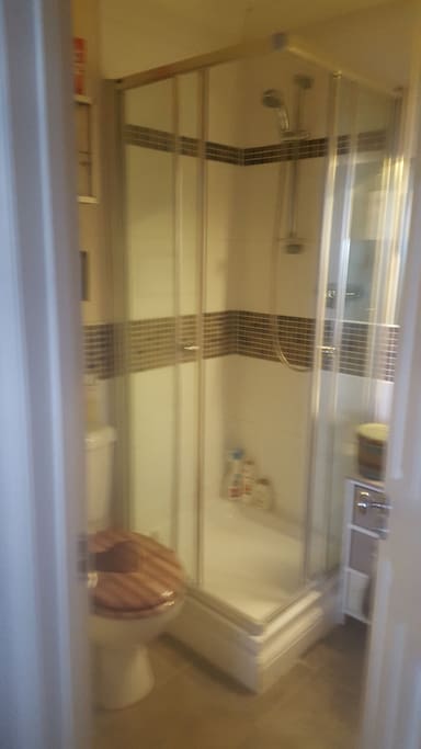 En-suite shower room