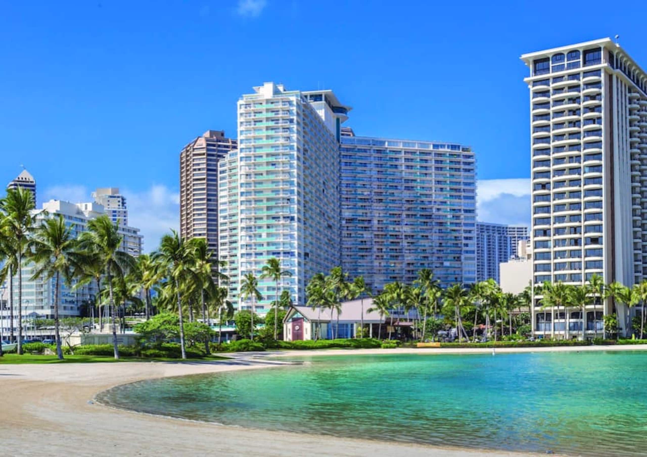 Studio Suite at Picturesque Waikiki Resort - Photo 12