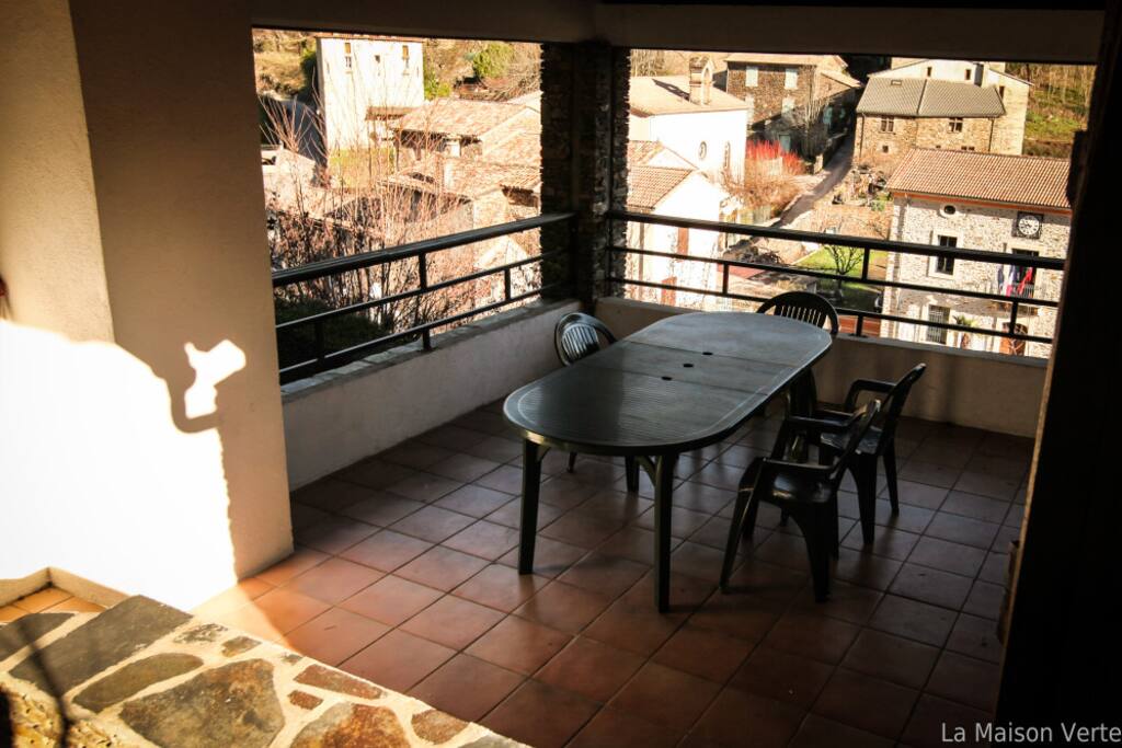 TERRASSE COUVERTE